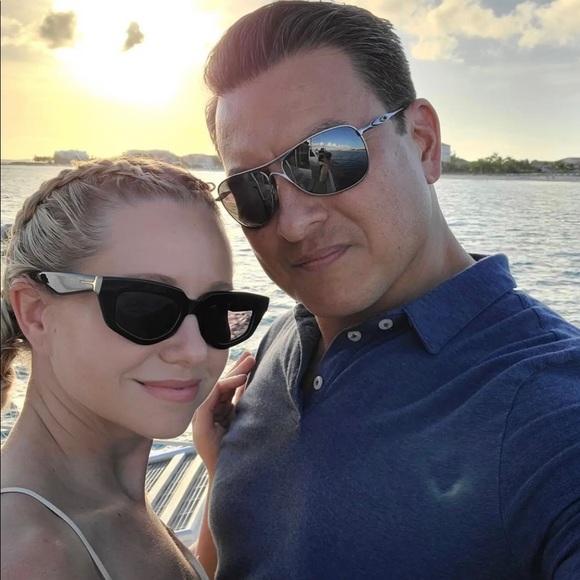 Meet your Posher, Stephanie - Picture 5 of 7